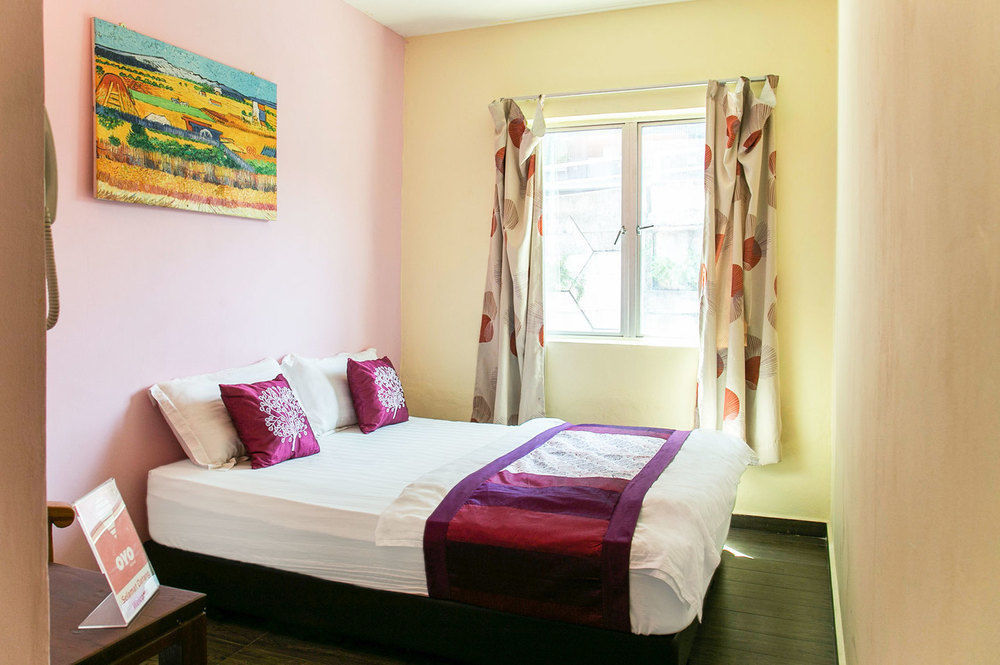 Oyo 172 Spring Hotel Куала-Лумпур Екстер'єр фото