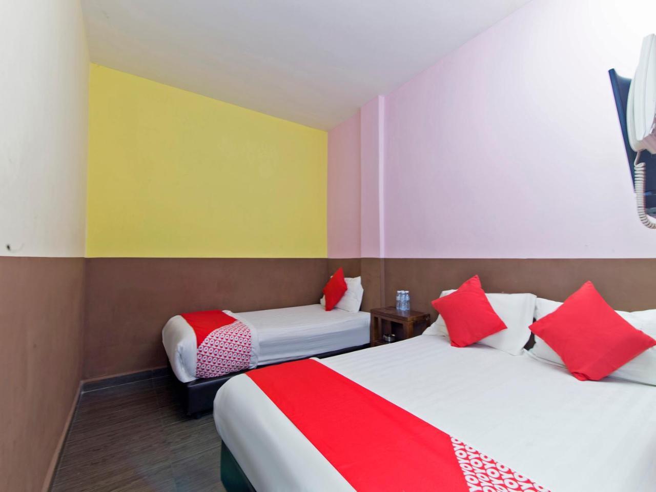 Oyo 172 Spring Hotel Куала-Лумпур Екстер'єр фото